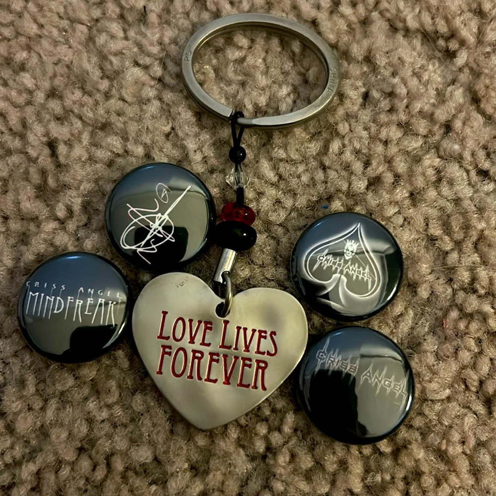 👼 Criss Angel Keychain and Pin-Back Buttons👼